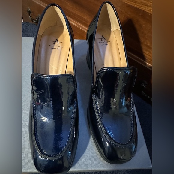 Gorgeous Aquatalia Michelle Patent Saffiano pumps - Picture 10 of 14